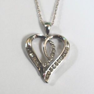 Kay Jewlers 10k White Gold Heart Necklace